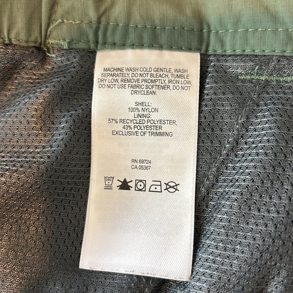 Columbia Omni Shade Sun Protection Cargo Shorts Men’s Size 42 in Green - Picture 8 of 14